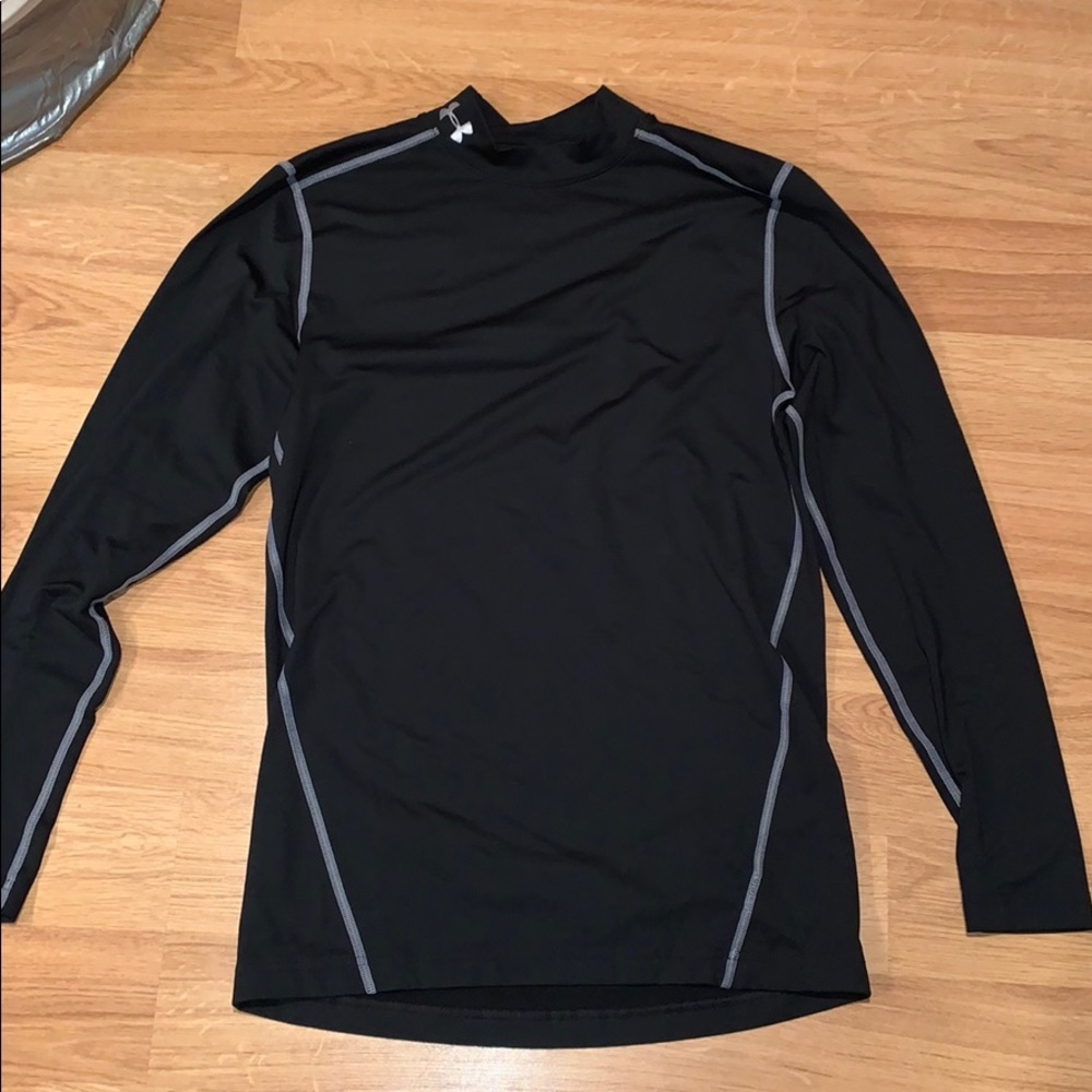 UNDER ARMOUR! Thermal long sleeve